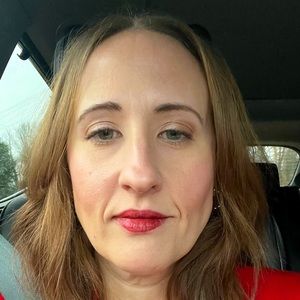 Meet your Posher, Courtney